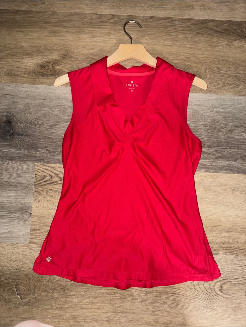 Athleta Women’s Hot Pink V-Neck Performance Top